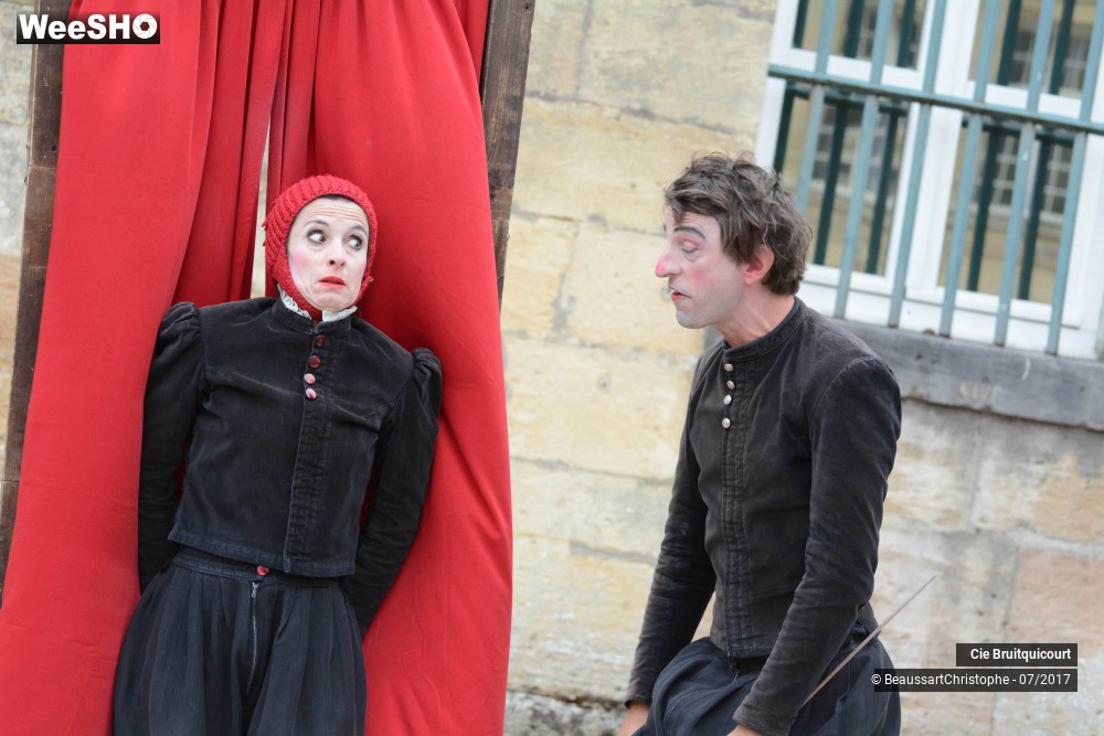 23/38 photos du spectacle Hamlet en 30 minutes
