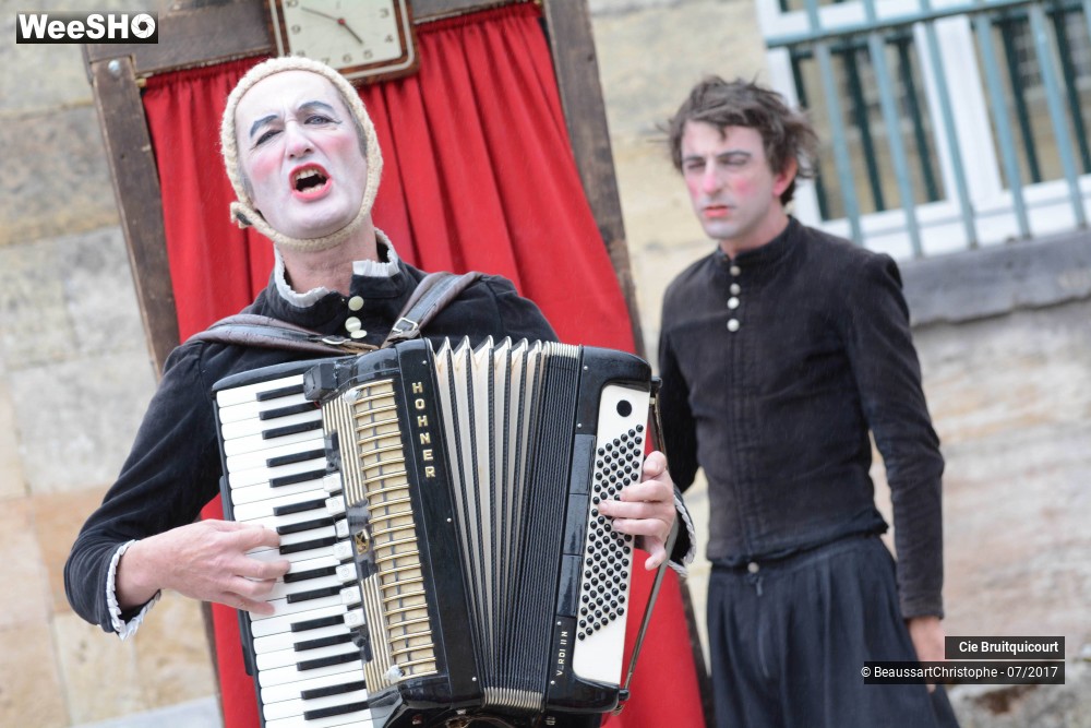 27/38 photos du spectacle Hamlet en 30 minutes