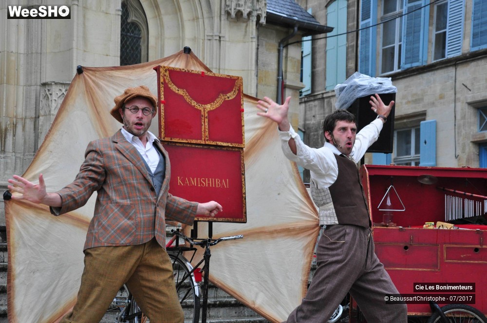 11/28 photos du spectacle Le Kamishibaï: Otto l´accessoiriste