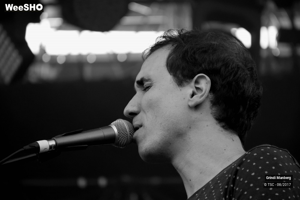 8/12 photos du spectacle Grindi Manberg