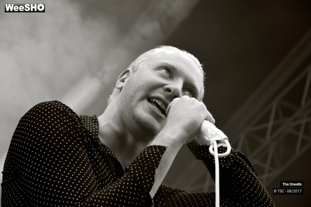 16/16 photos du spectacle The Orwells