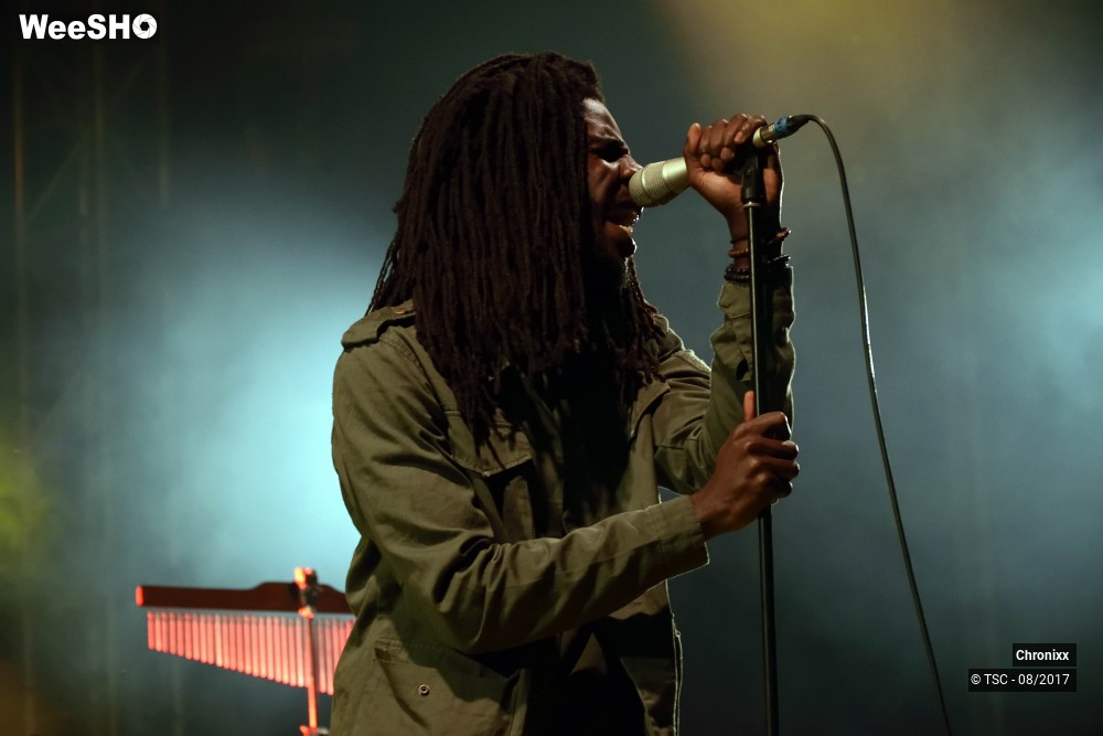 2/11 photos du spectacle Chronixx
