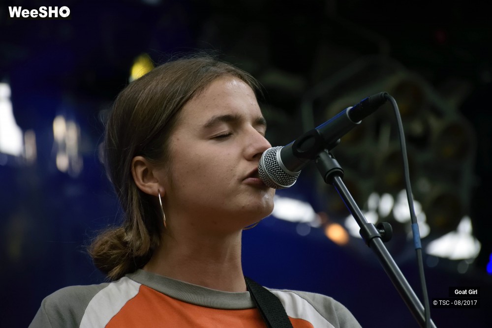 6/11 photos du spectacle Goat Girl