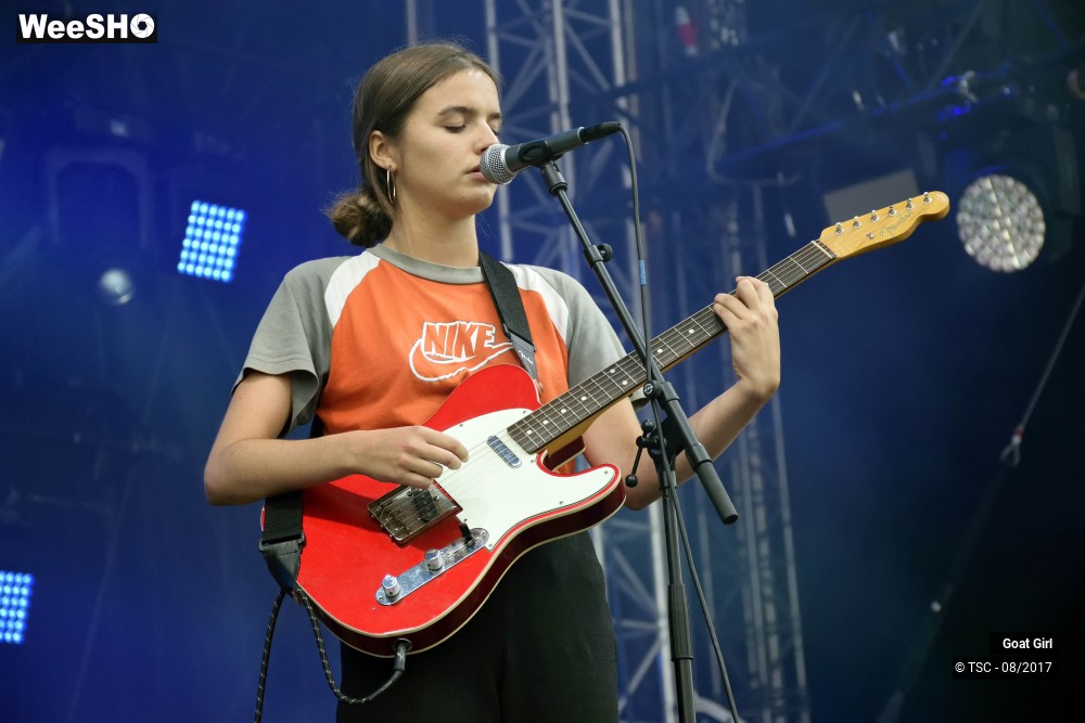 8/11 photos du spectacle Goat Girl