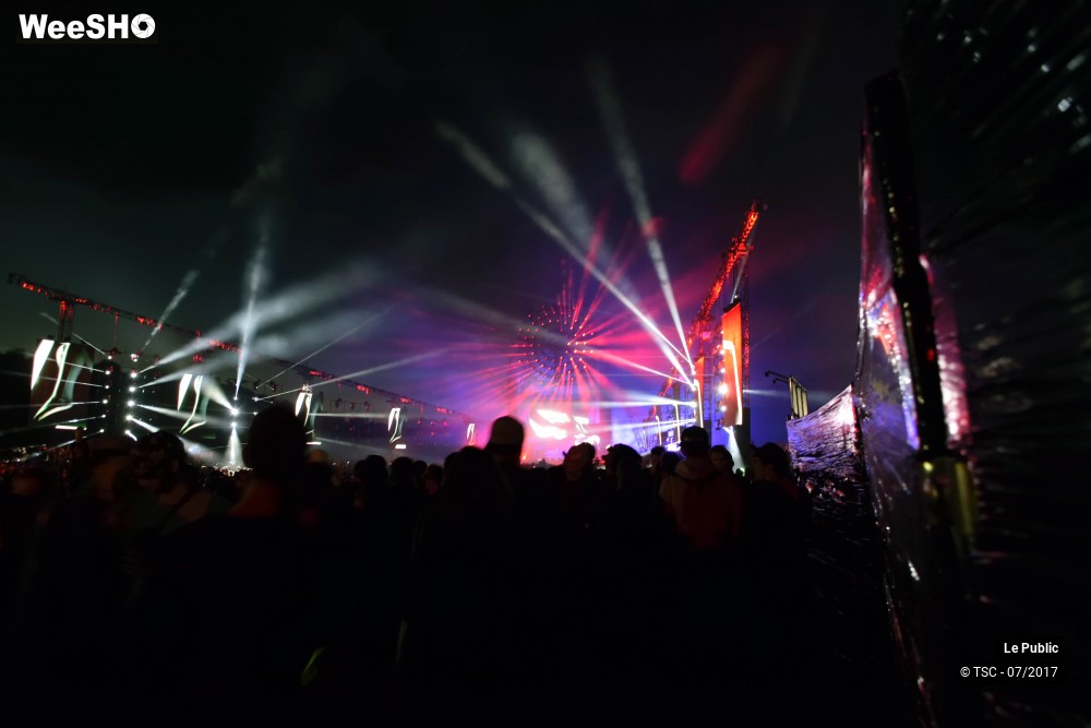 8/31 photos du spectacle Ambiance Dour Festival 2017 Jour 2