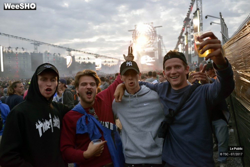 16/31 photos du spectacle Ambiance Dour Festival 2017 Jour 2