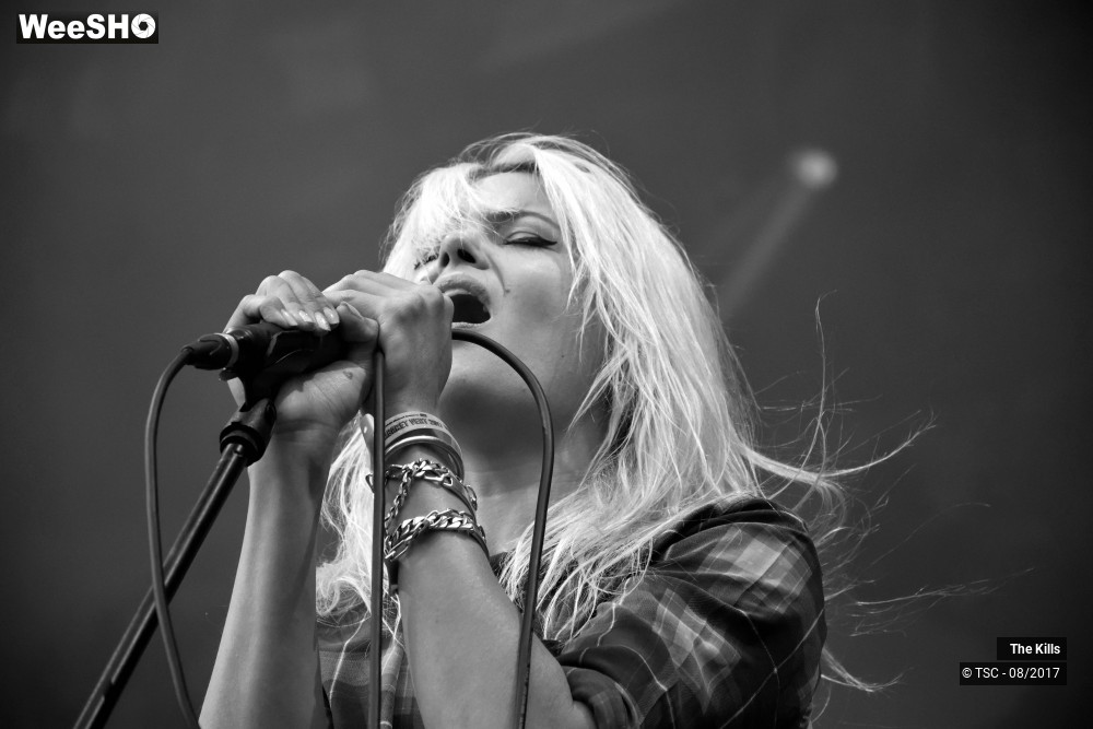 16/20 photos du spectacle The Kills