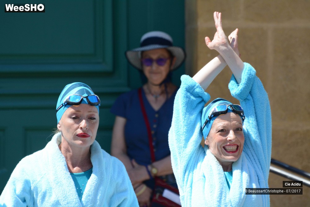 25/47 photos du spectacle Nageuses sur bitume