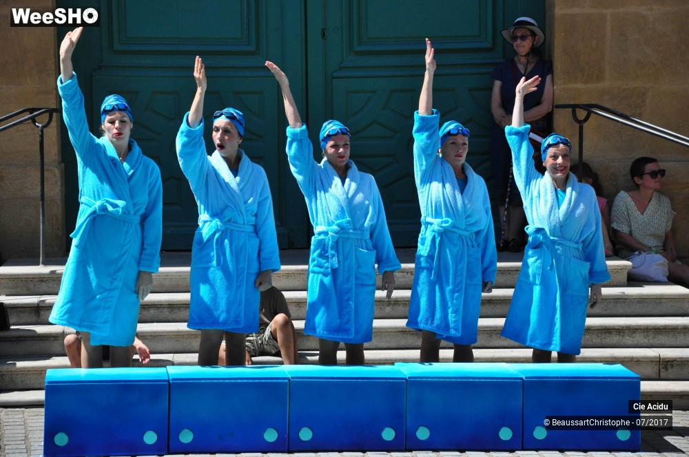 30/47 photos du spectacle Nageuses sur bitume