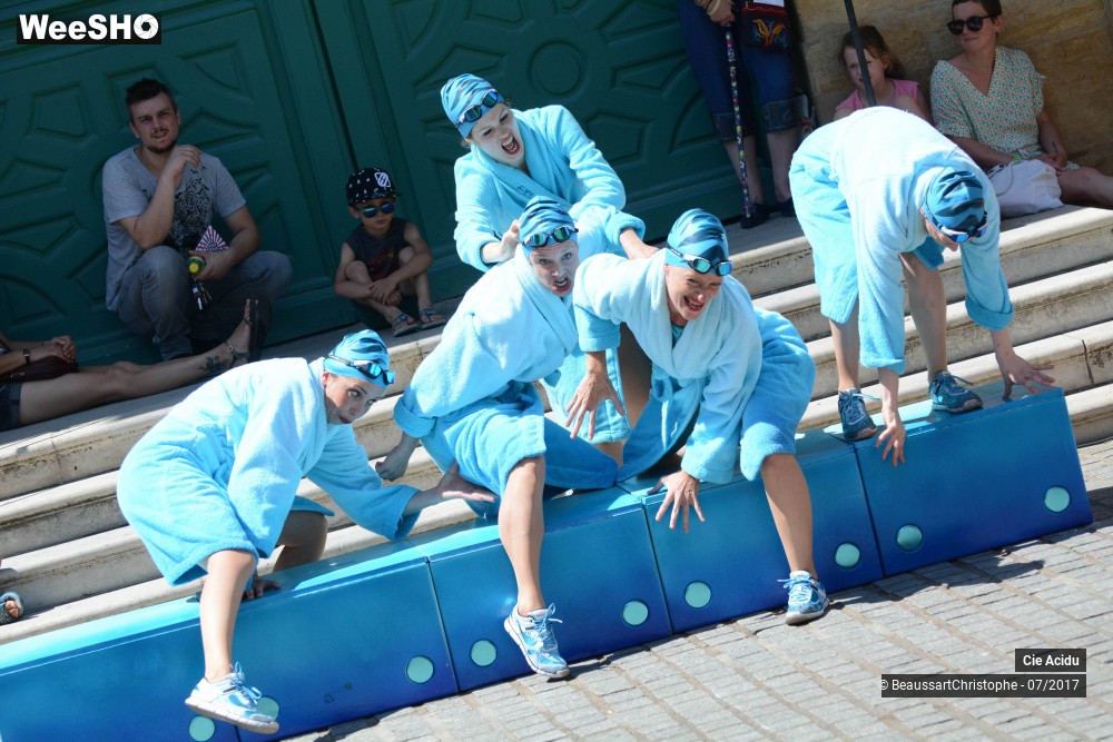 32/47 photos du spectacle Nageuses sur bitume