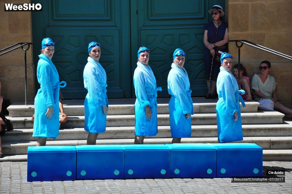 44/47 photos du spectacle Nageuses sur bitume