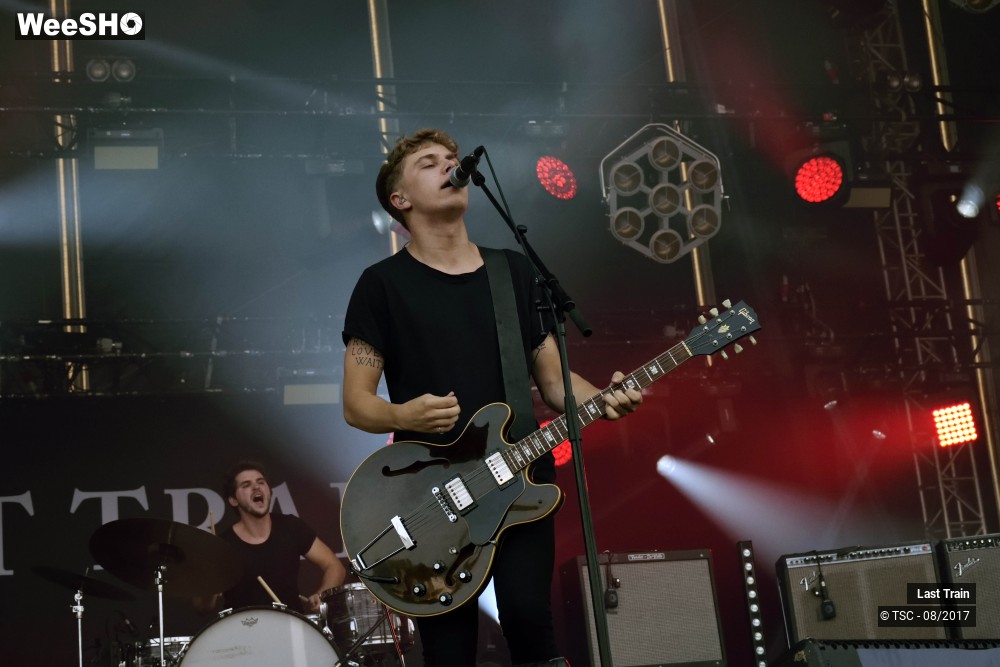 6/33 photos du spectacle Last Train