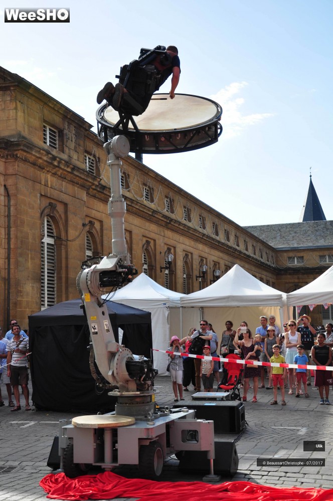 8/30 photos du spectacle Ulik Robotik