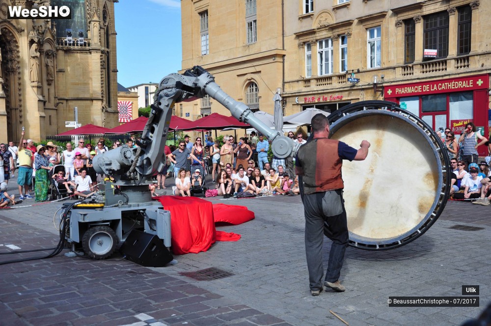 20/30 photos du spectacle Ulik Robotik