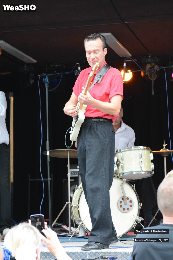 8/21 photos du spectacle Cherry casino & The Gamblers