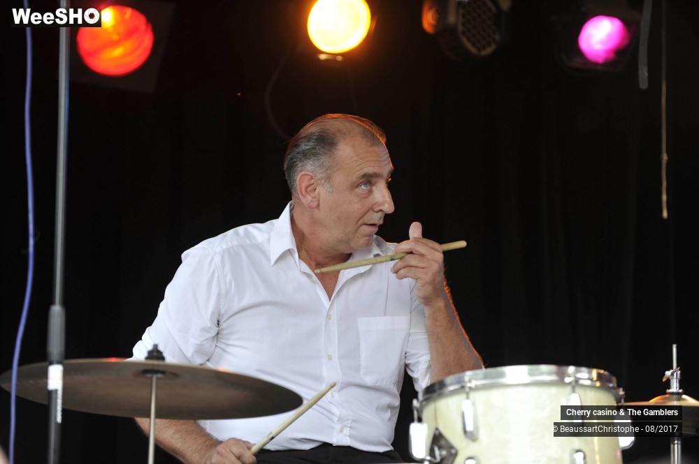 17/21 photos du spectacle Cherry casino & The Gamblers