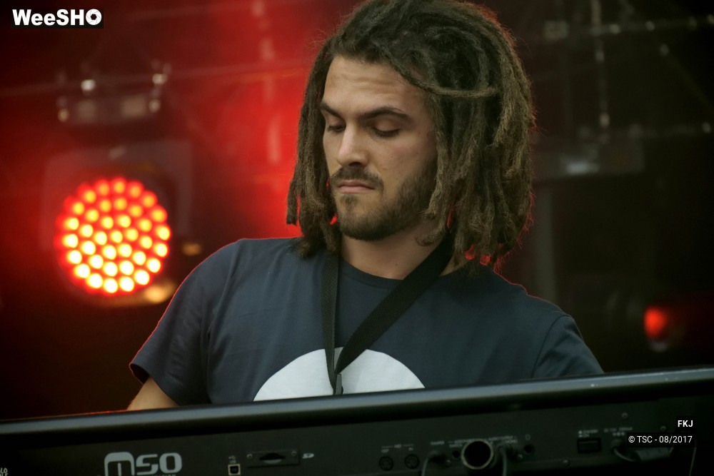 7/21 photos du spectacle FKJ