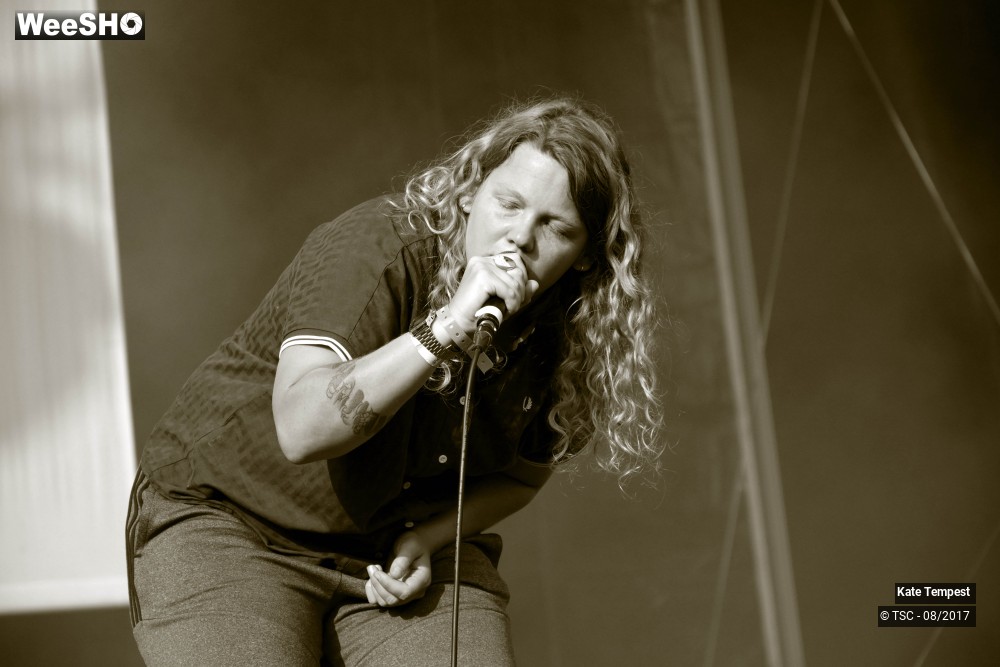 12/25 photos du spectacle Kate Tempest