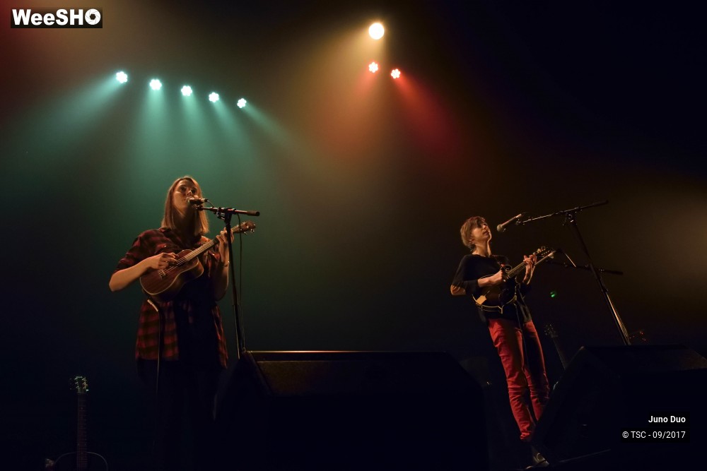14/18 photos du spectacle Juno Duo