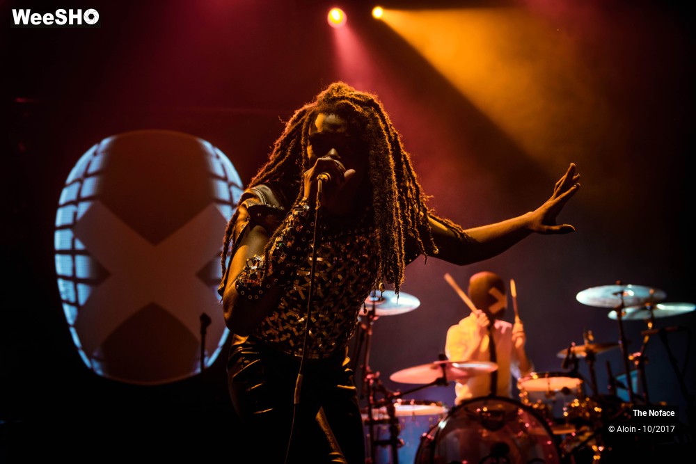 16/16 photos du spectacle The Noface