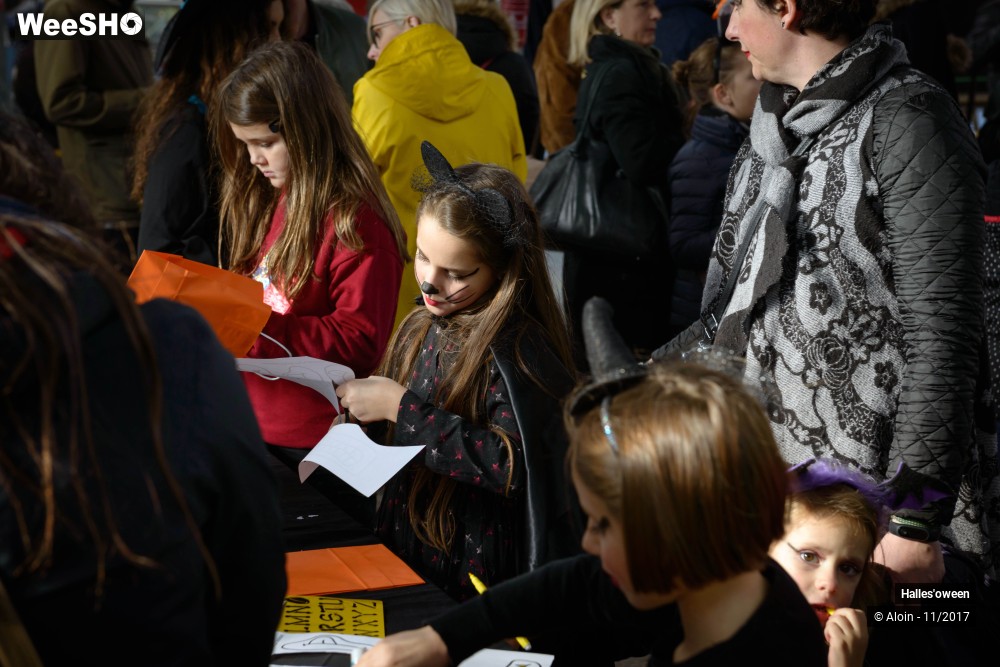 19/19 photos du spectacle Halles'oween
