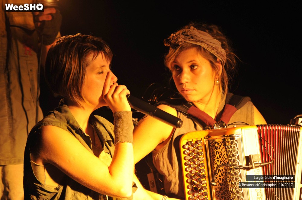 33/34 photos du spectacle Les fables de Jean de les Egouts