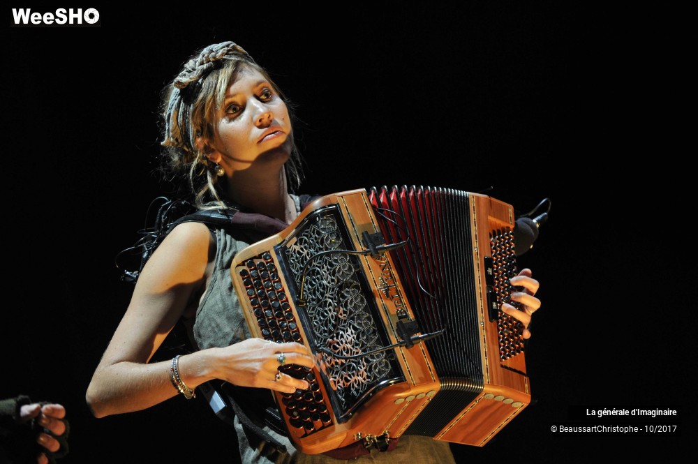 34/34 photos du spectacle Les fables de Jean de les Egouts