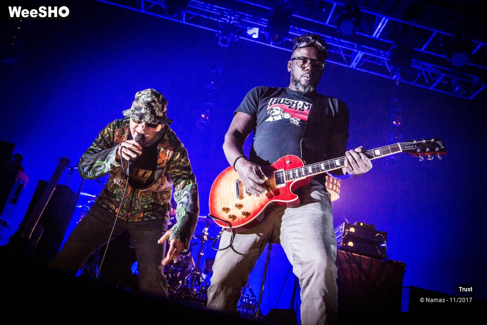 20/41 photos du spectacle Trust