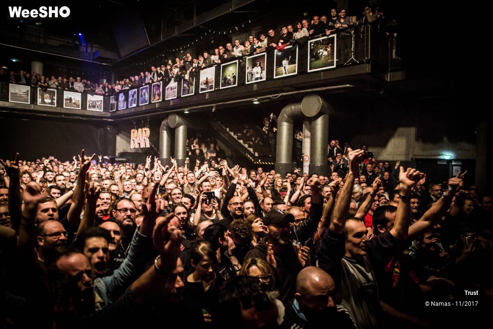 21/41 photos du spectacle Trust