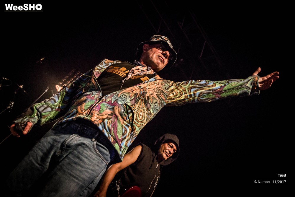 27/41 photos du spectacle Trust