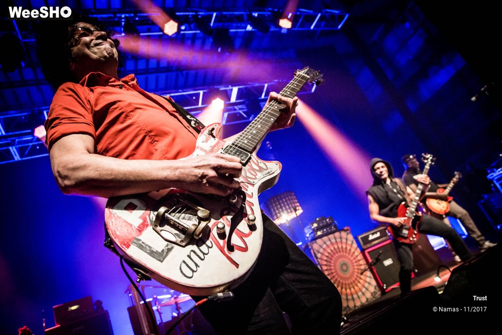 30/41 photos du spectacle Trust