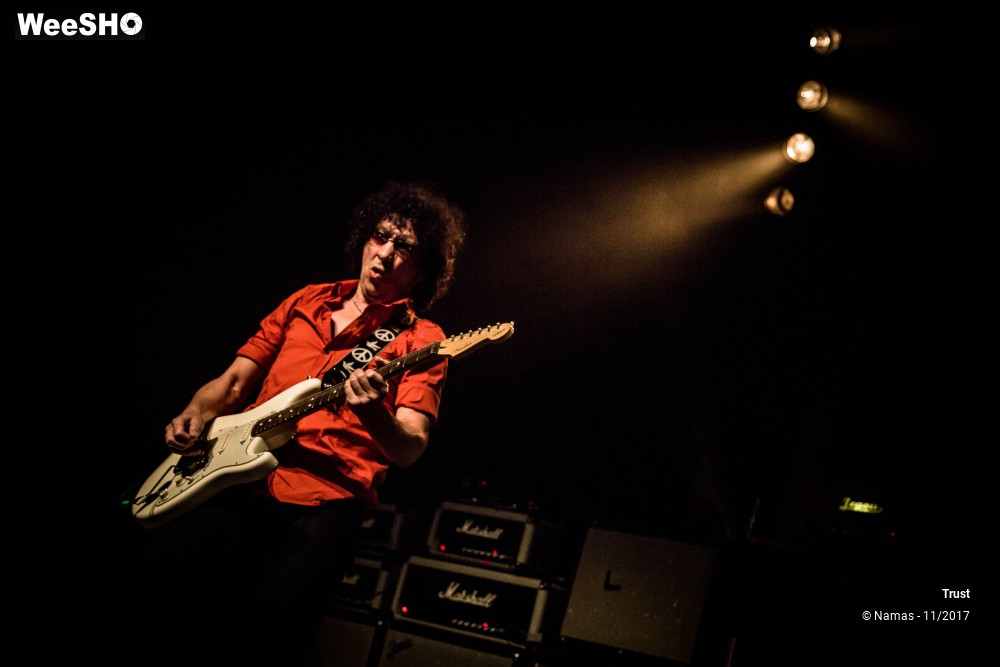 35/41 photos du spectacle Trust