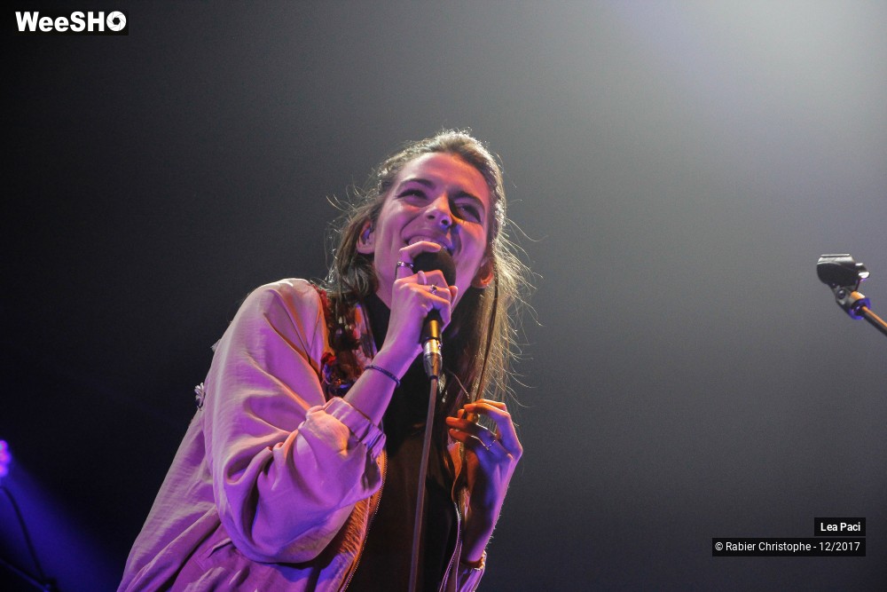 20/25 photos du spectacle Lea Paci