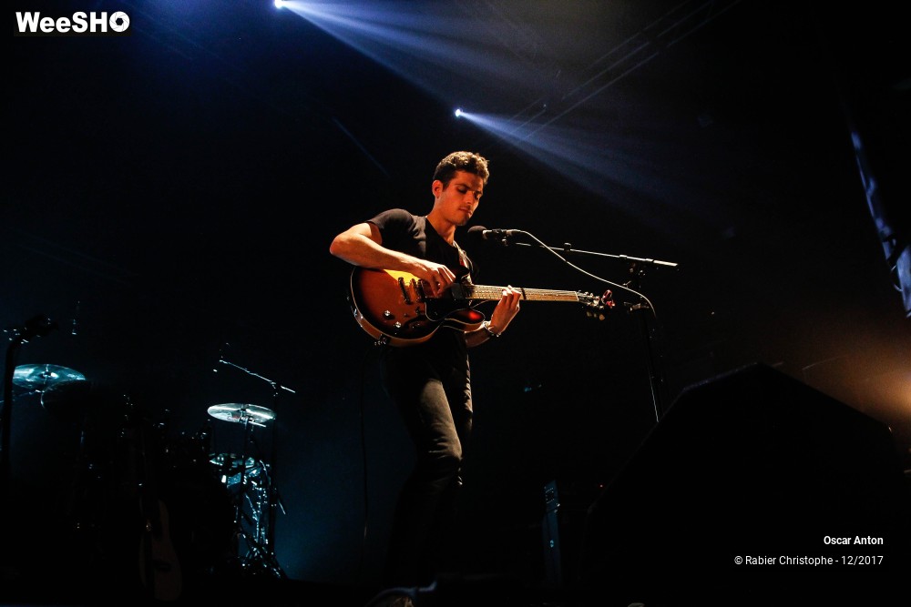 14/18 photos du spectacle Oscar Anton