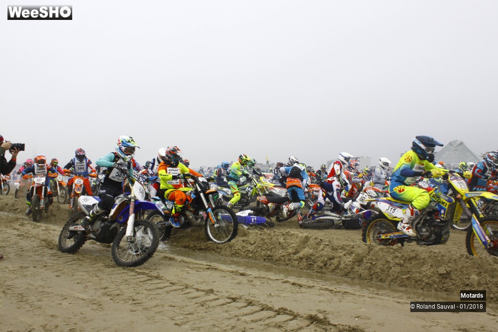 25/48 photos du spectacle Enduropale 2018 Le départ