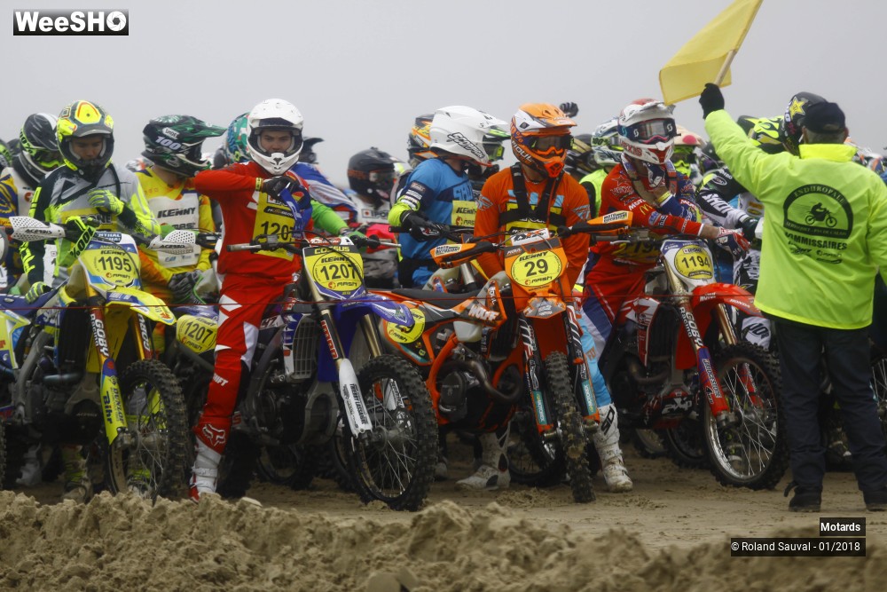 47/48 photos du spectacle Enduropale 2018 Le départ