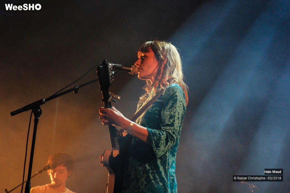 25/26 photos du spectacle Halo Maud