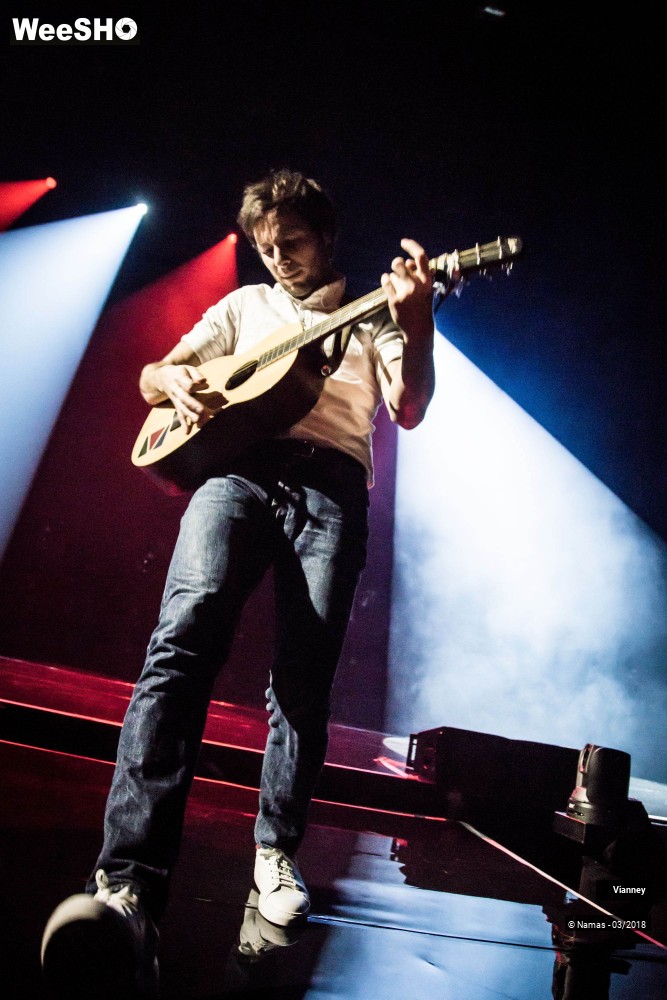 6/32 photos du spectacle Vianney