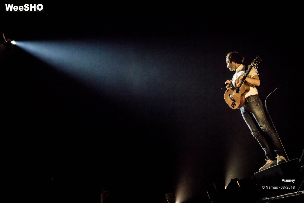 17/32 photos du spectacle Vianney