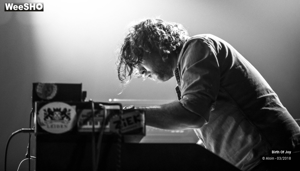 7/10 photos du spectacle Birth of Joy