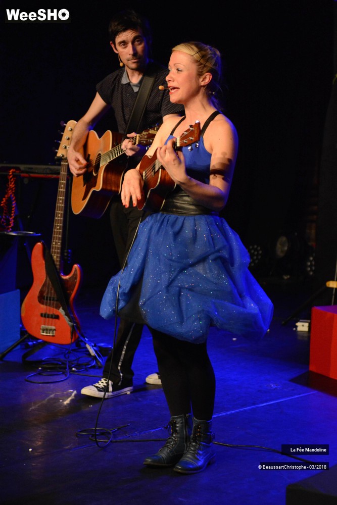 10/51 photos du spectacle Des Clics et Décroche