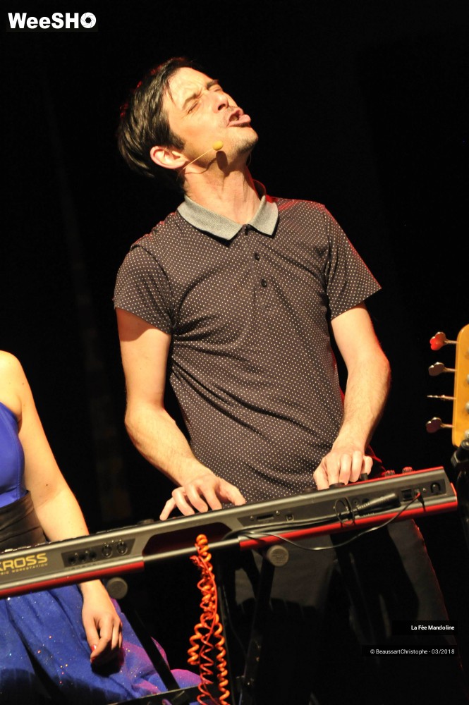 11/51 photos du spectacle Des Clics et Décroche