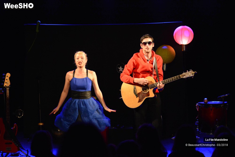 29/51 photos du spectacle Des Clics et Décroche