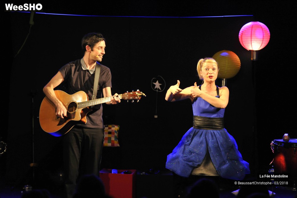 43/51 photos du spectacle Des Clics et Décroche