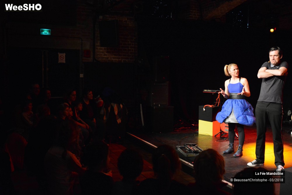 48/51 photos du spectacle Des Clics et Décroche