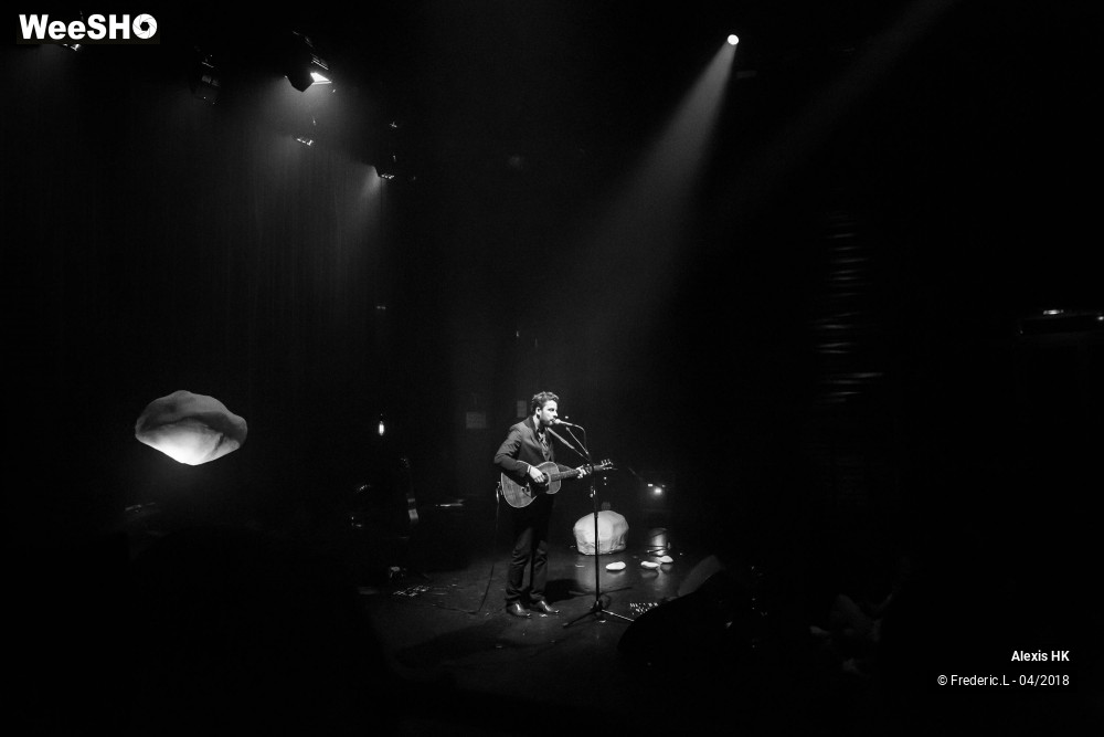 7/35 photos du spectacle Alexis HK
