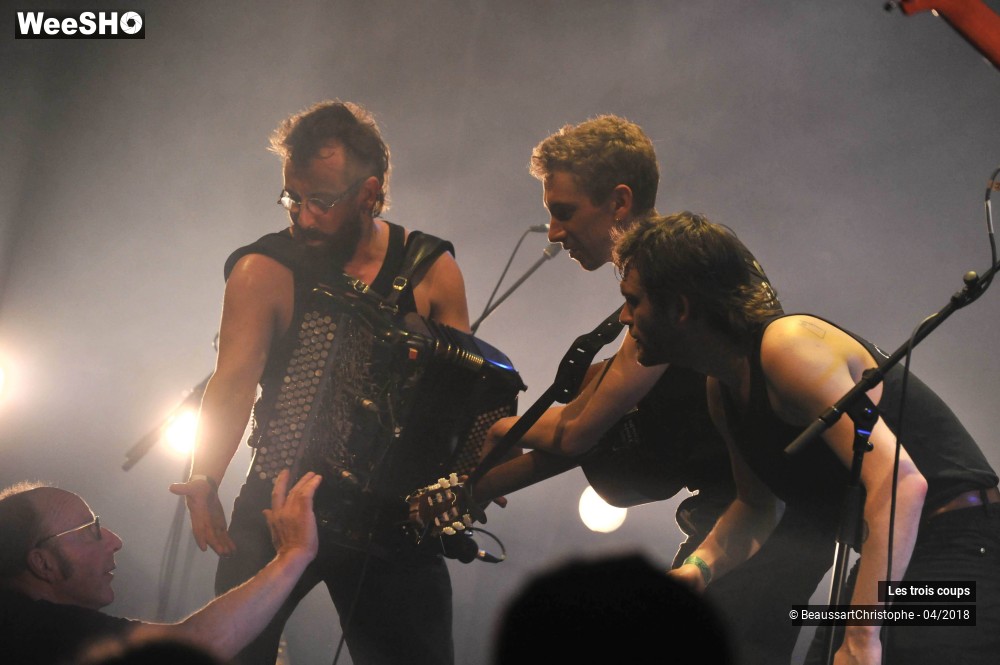 20/30 photos du spectacle Les Trois Coups