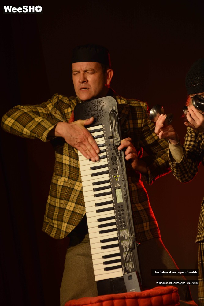 7/51 photos du spectacle Autorisation de sortie