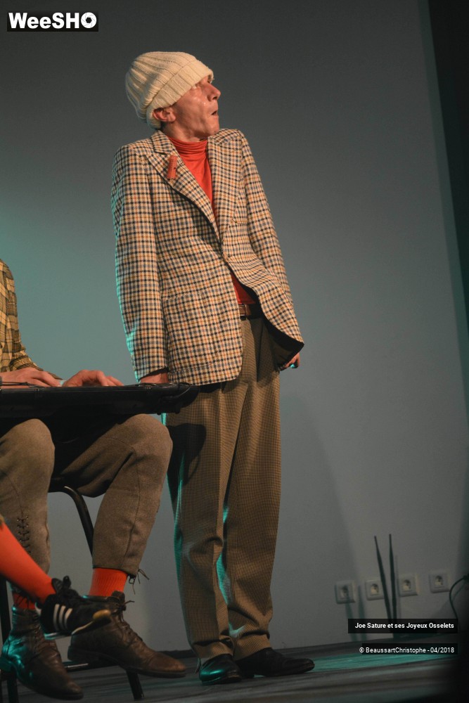 8/51 photos du spectacle Autorisation de sortie