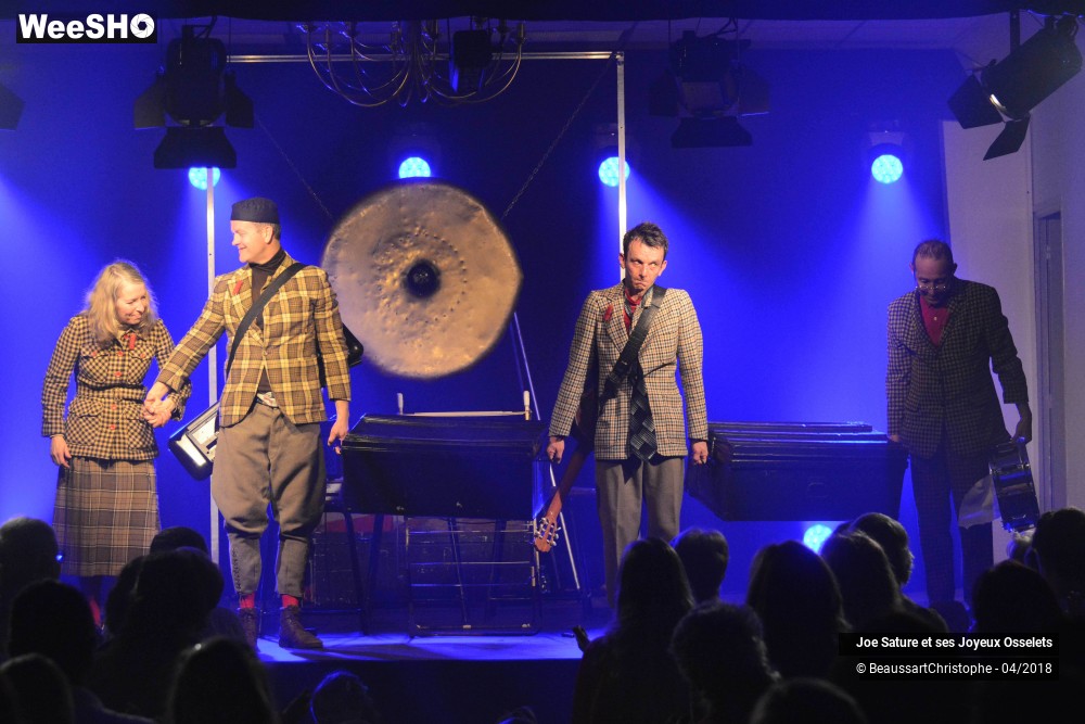 44/51 photos du spectacle Autorisation de sortie